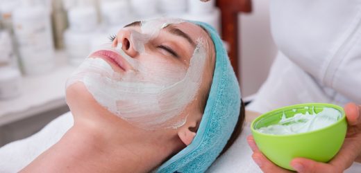 Prawidłowa pielęgnacja skóry twarzy podczas porannej rutyny